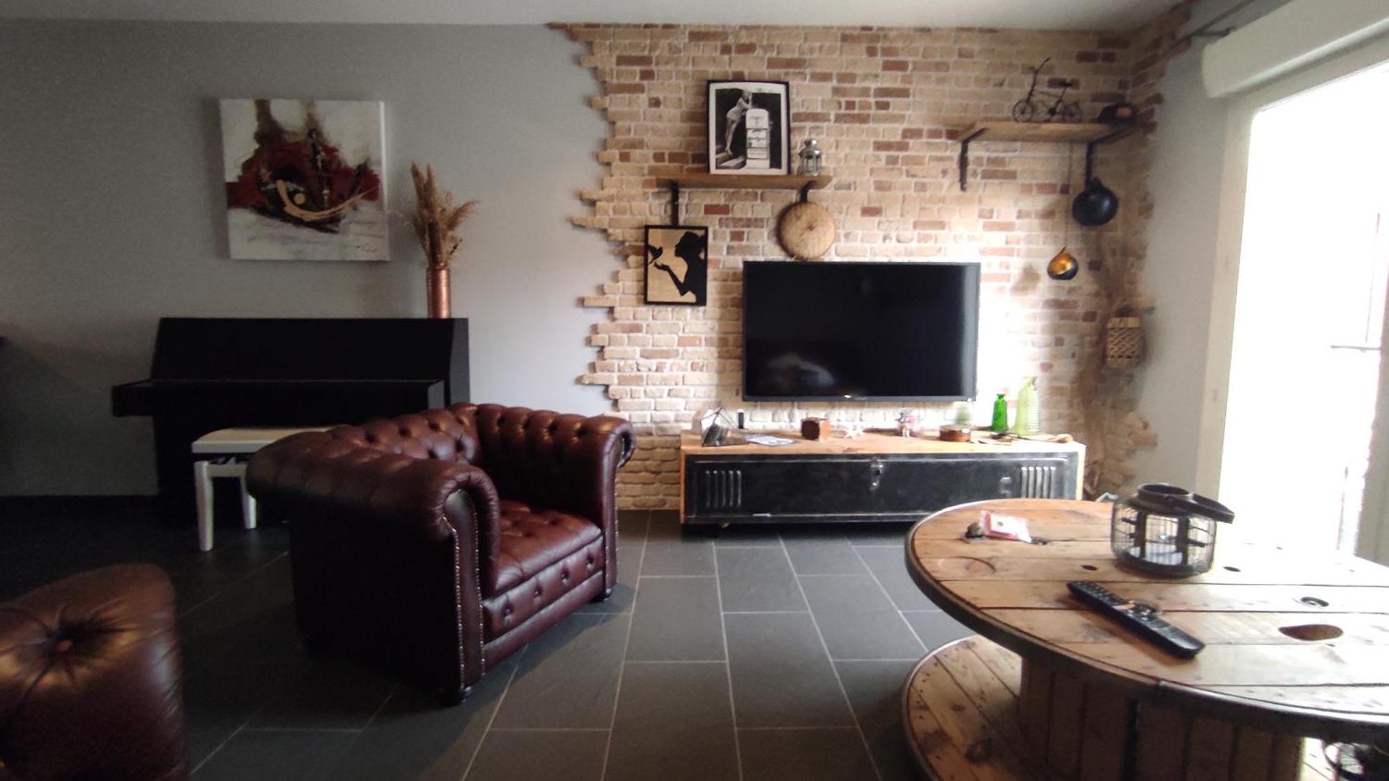 Maison De Village Avec Sa Charmante Petite Cour Interieure 플뢰리 외부 사진